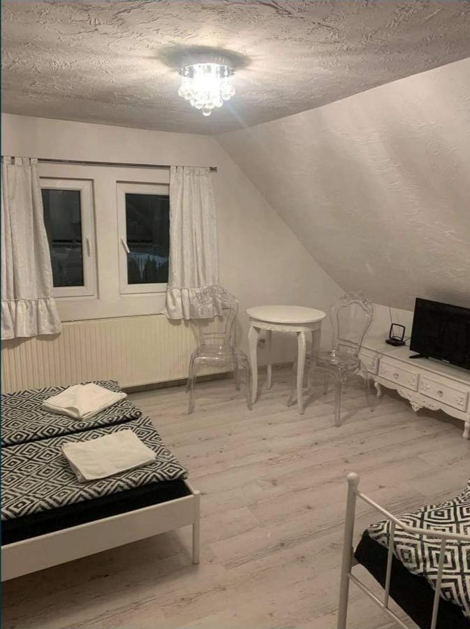 White Apartment Elblag Esterno foto